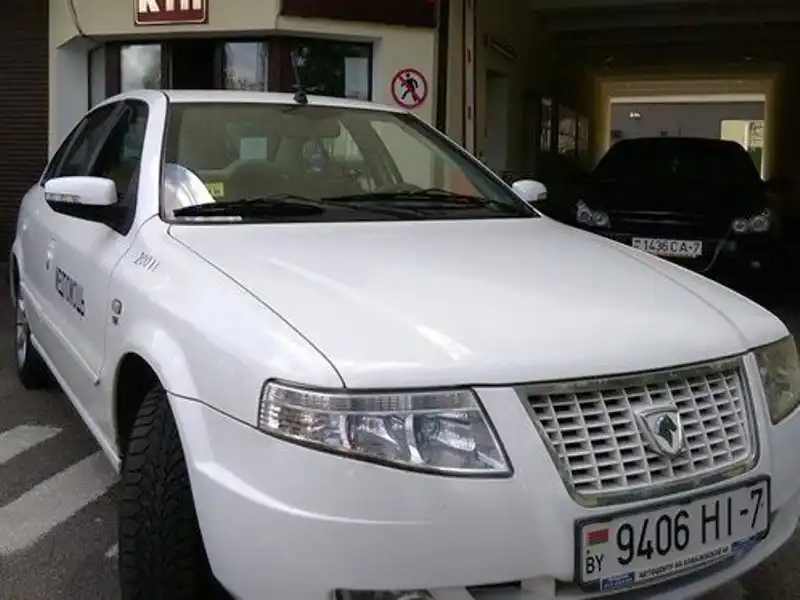 Осмотр автомобиля "Минсксанавтотранс"