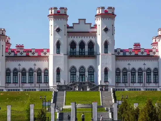 Коссово, Дворец Пусловских